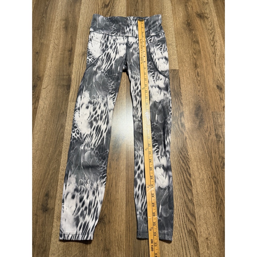 Bebe Sport Leggings Women Size S Grey Animal Print Activewear Pockets Pocketed - Picture 10 of 11